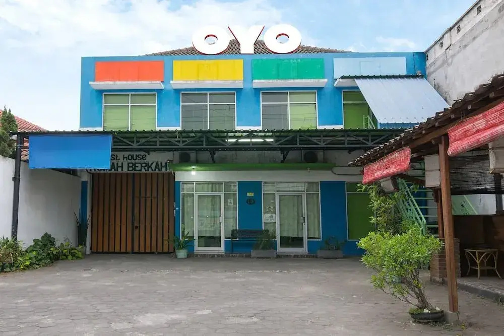 OYO 1242 Penginapan Rb Syariah