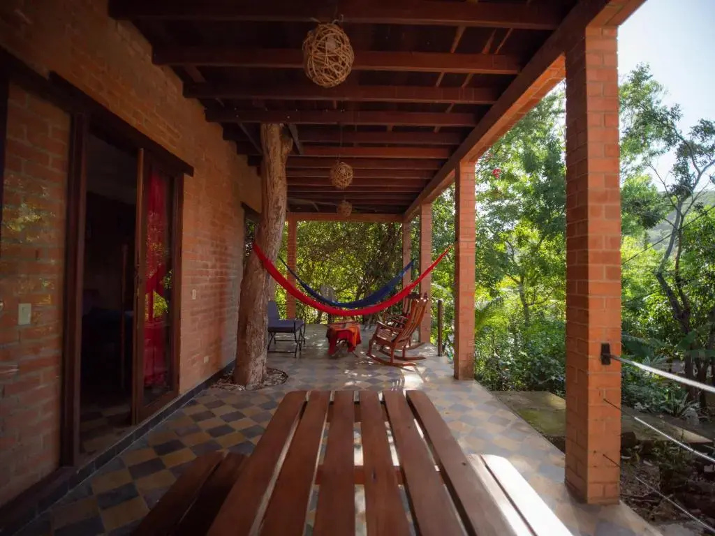 2 bedroom apartment in lush garden, 3 blocks from beach and center of San Juan
