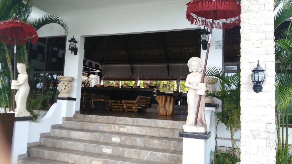 Royal Pool Villa Club