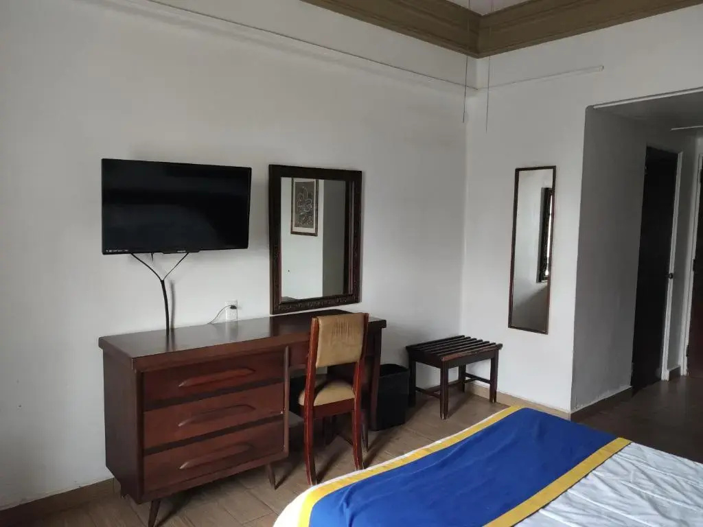 Economy room