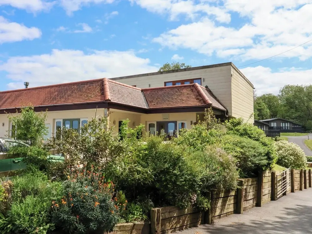 Larchwood Lodge @ Manleigh Park