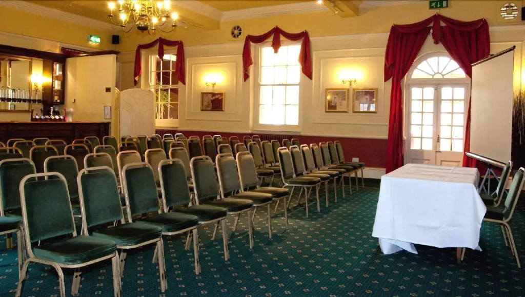 The Manor Hotel by Greene King Inns - Général