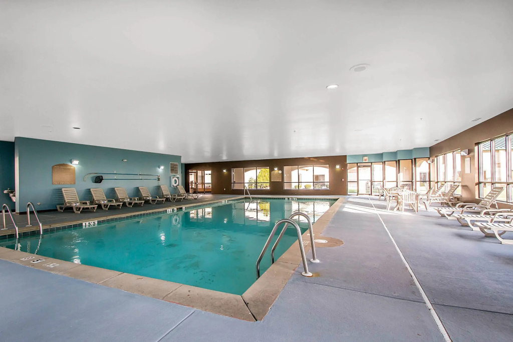 Clarion Inn Elmhurst - Oak Brook near I-88, I-290, I-294 - Général