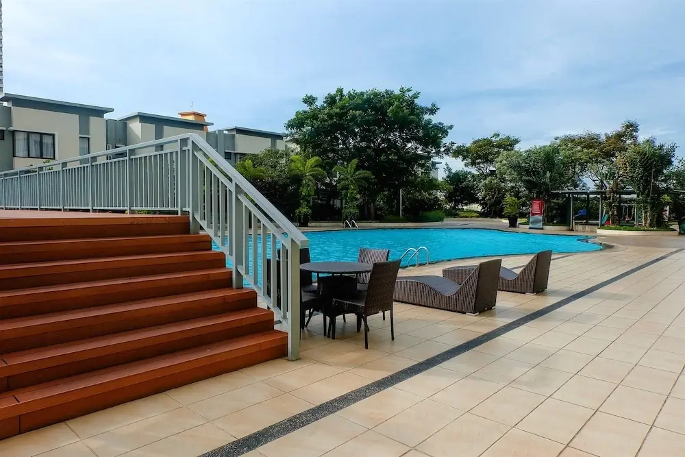 1BR City View Apartment at Cosmo Mansion