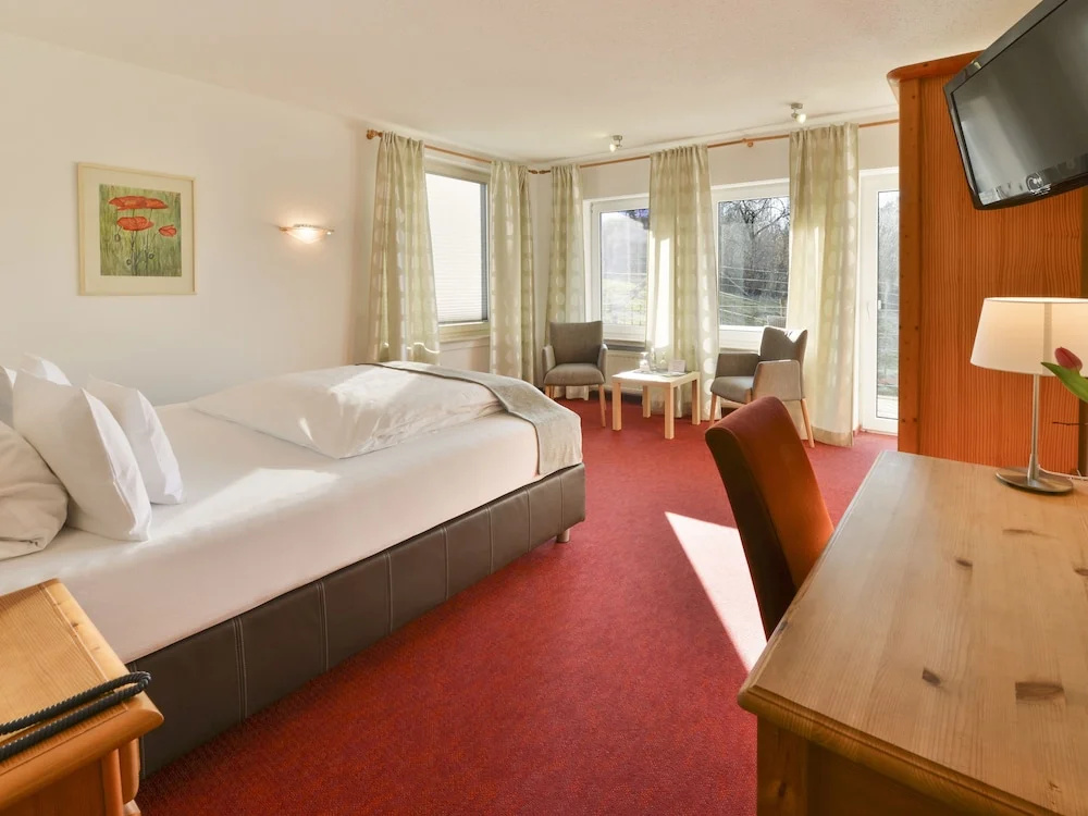 Standard Double room with balcony (full double bed)