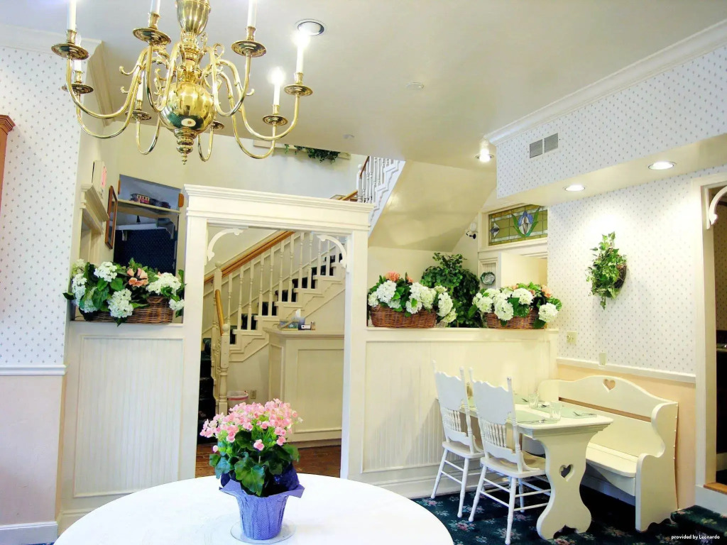 Best Western Grandma's Feather Bed — фото 2