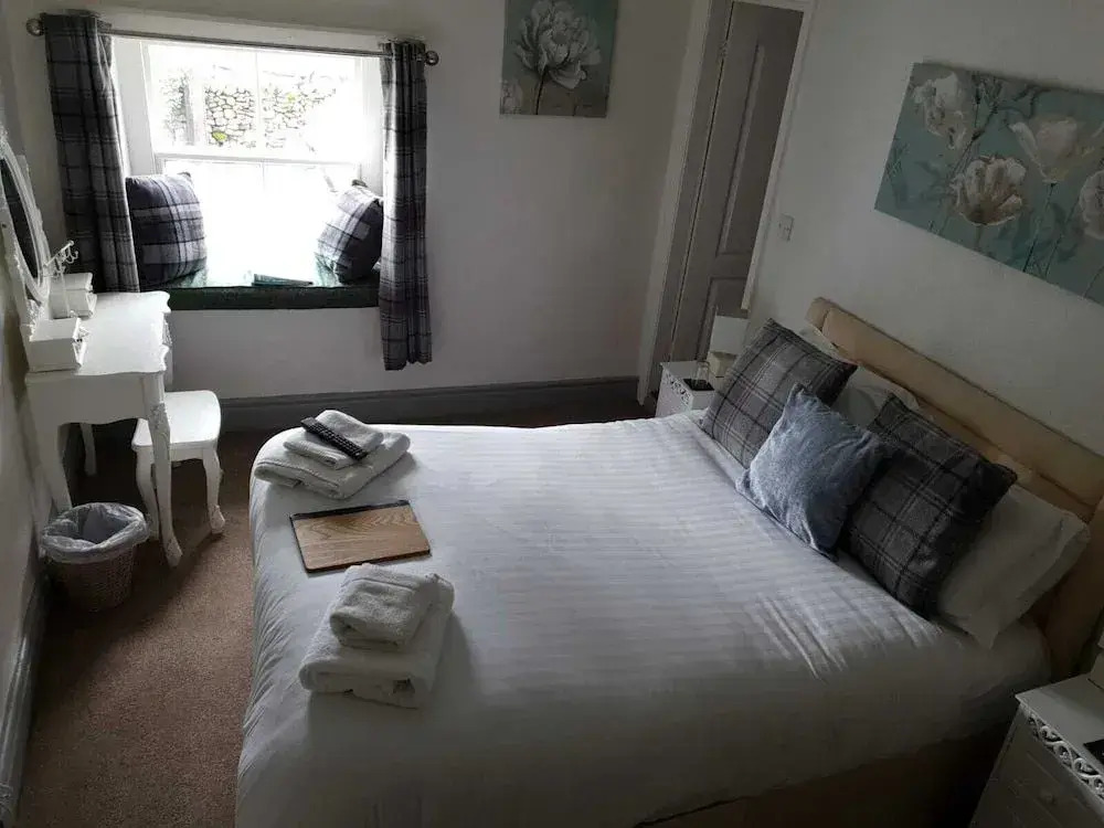 Punchbowl Inn by null