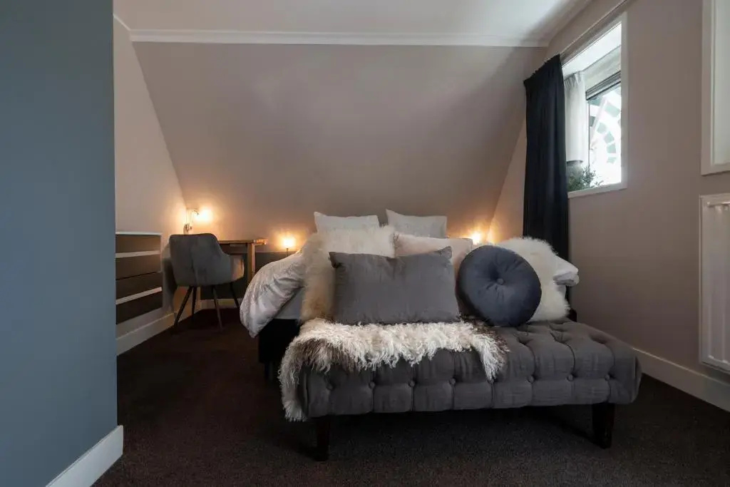 Superior Double room with balcony (full double bed)