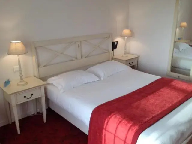 Brit Hotel Du Perche - Chambres