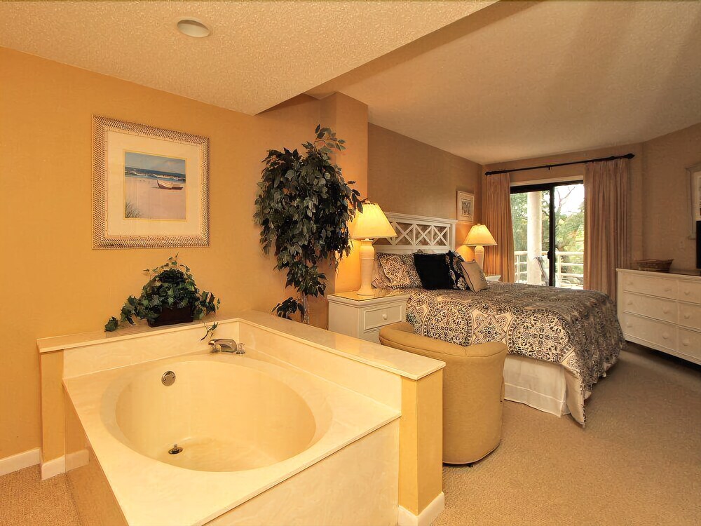 Palmetto Dunes Oceanfront Resort by null