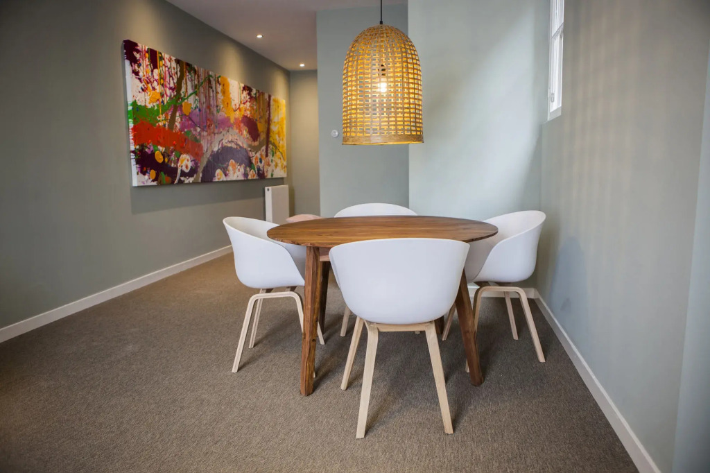 Prinsengracht Canal View Apartments — фото 5