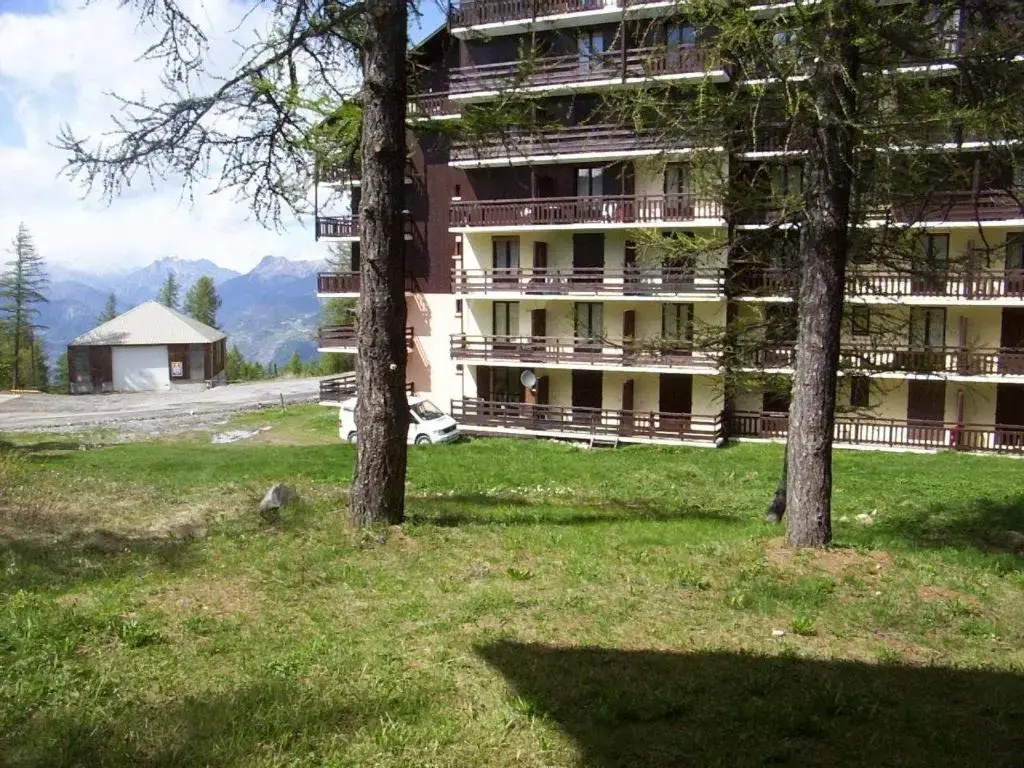 Afficher la photo 8 — Appartement Risoul, 3 pièces, 8 personnes - FR-1-330-535