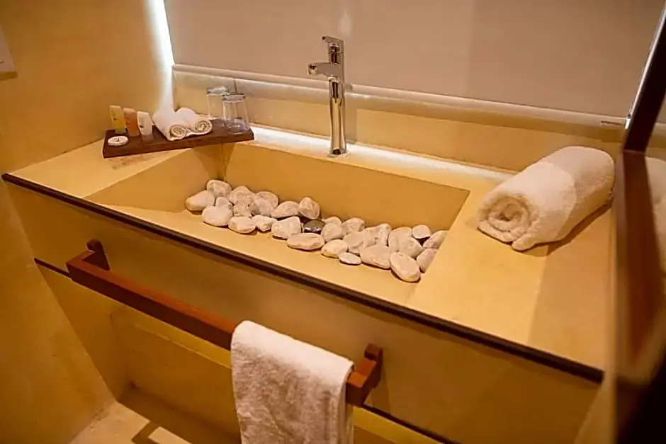 Suite with balcony