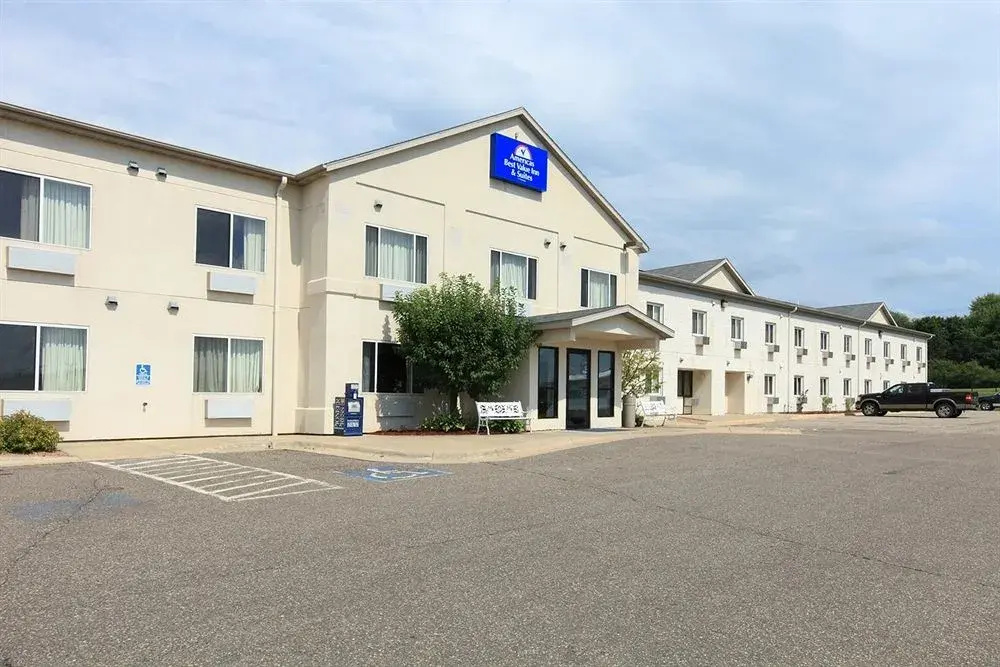 Coratel Inn & Suites By Jasper Northfield