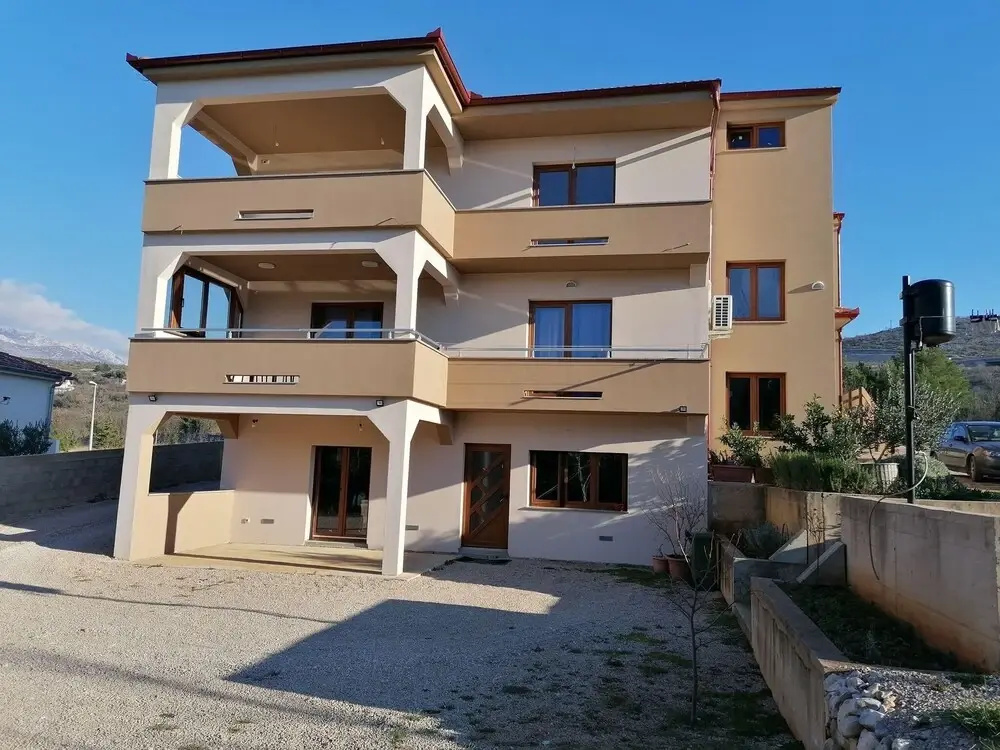 Ferienwohnung Rončević nur 50 m vom Meer