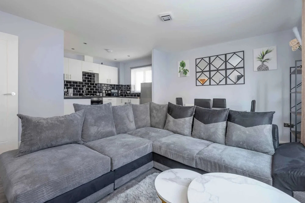 London Flat With Private Entrance