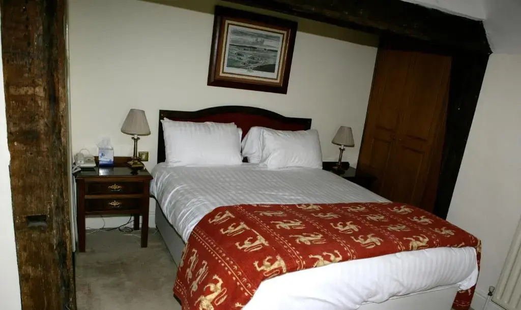 The Saracens Head Hotel - Chambres