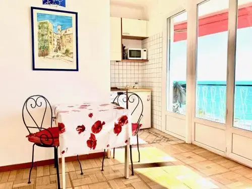 Voir la photo 4 — Aparthotel Riviera - Promenade Des Anglais - 1 Bedroom Ac Apartement - Amazing Sea View - Large Terr