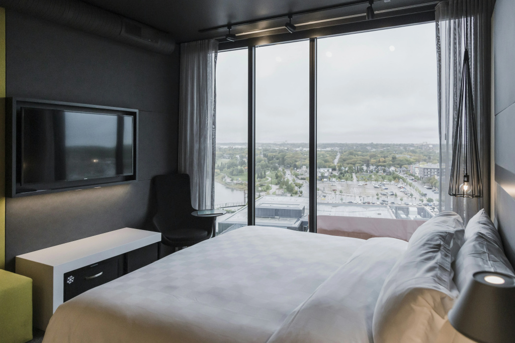 Alt Hotel Saskatoon — 4