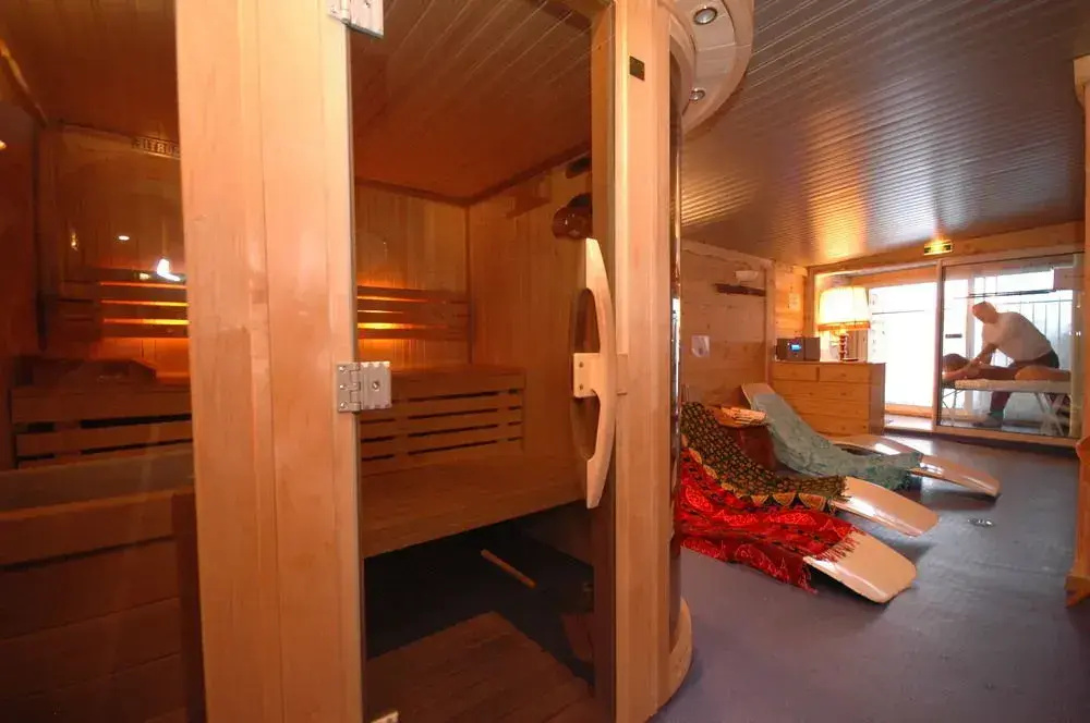 Hotel photo 11