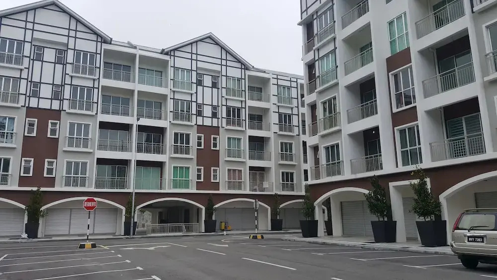 My 3 Rooms Apartment at Golden Hills