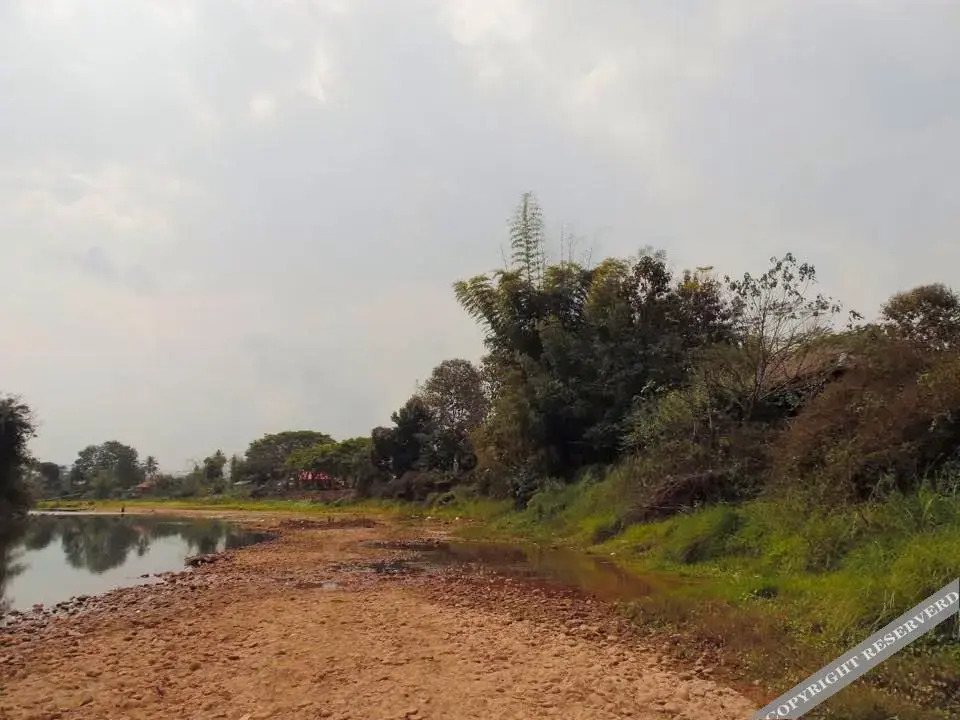 Namtha Riverside Bungalow