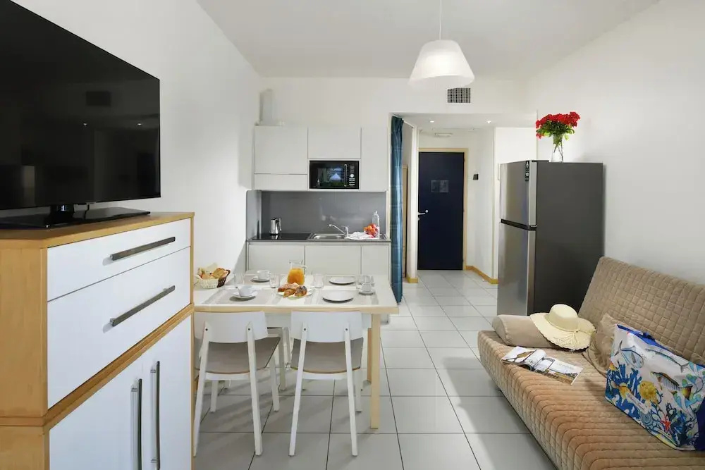 1 Bedroom Superior Apartment with balcony