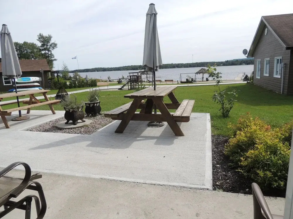 Chalets Et Gite Au Bord Au Bord Du Lac Kenogami