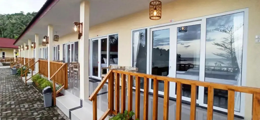 Superior Double room with sea view (full double bed)