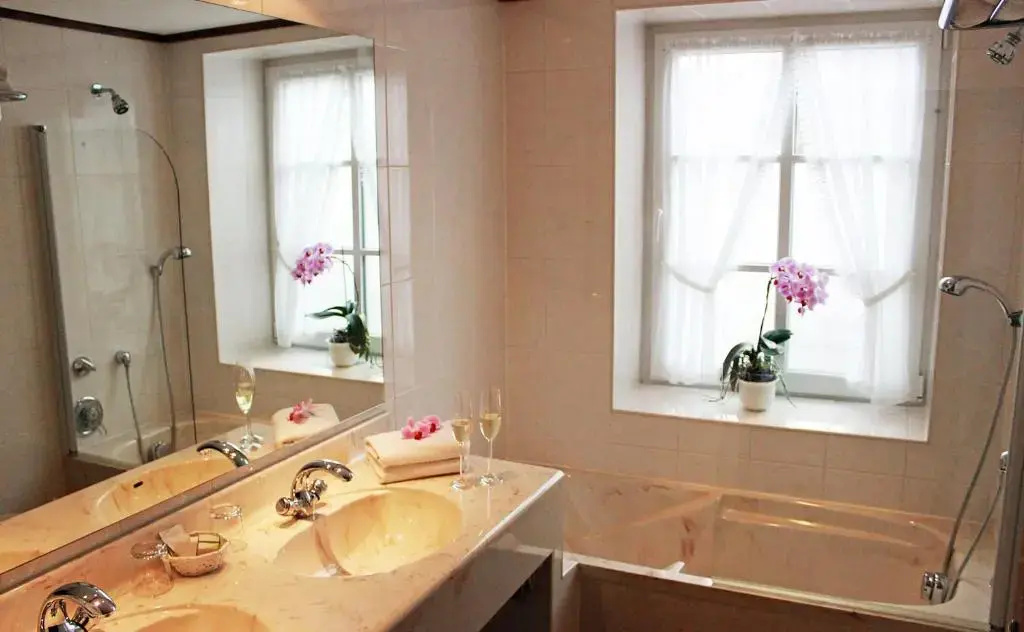 Post Hotel Mittenwald - Chambres