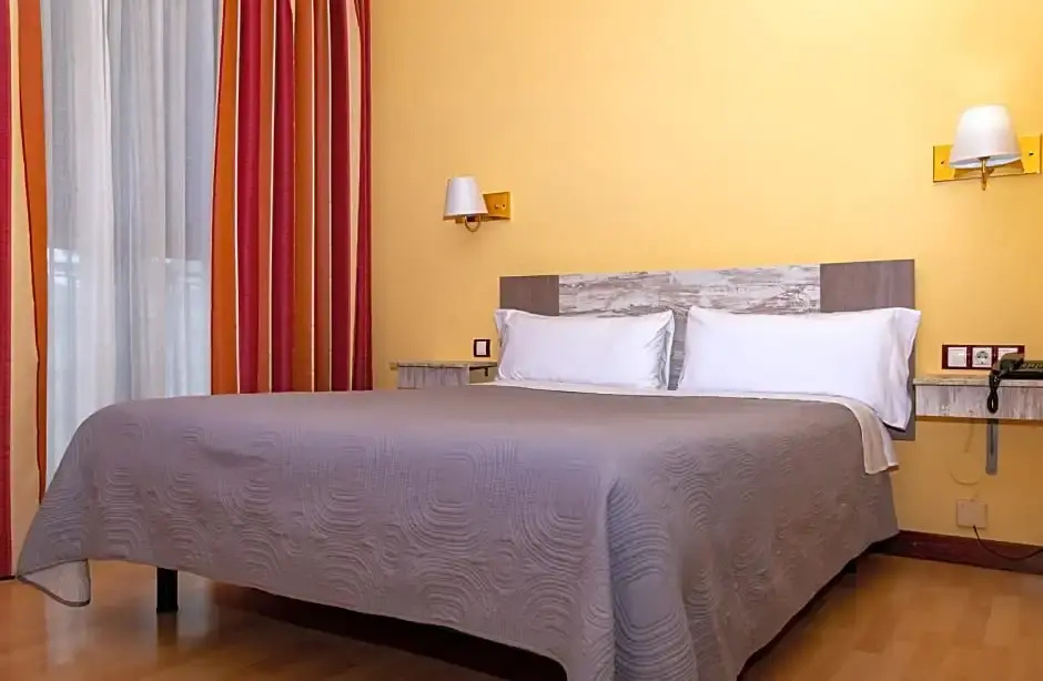 Tibur Hotel - Chambres