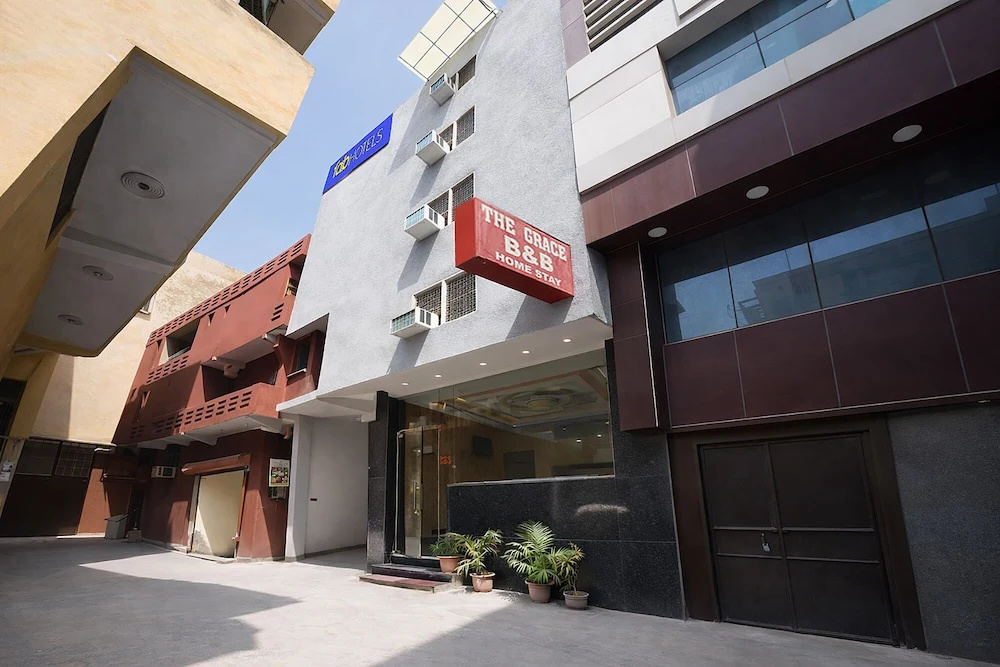 Fabhotel The Grace I