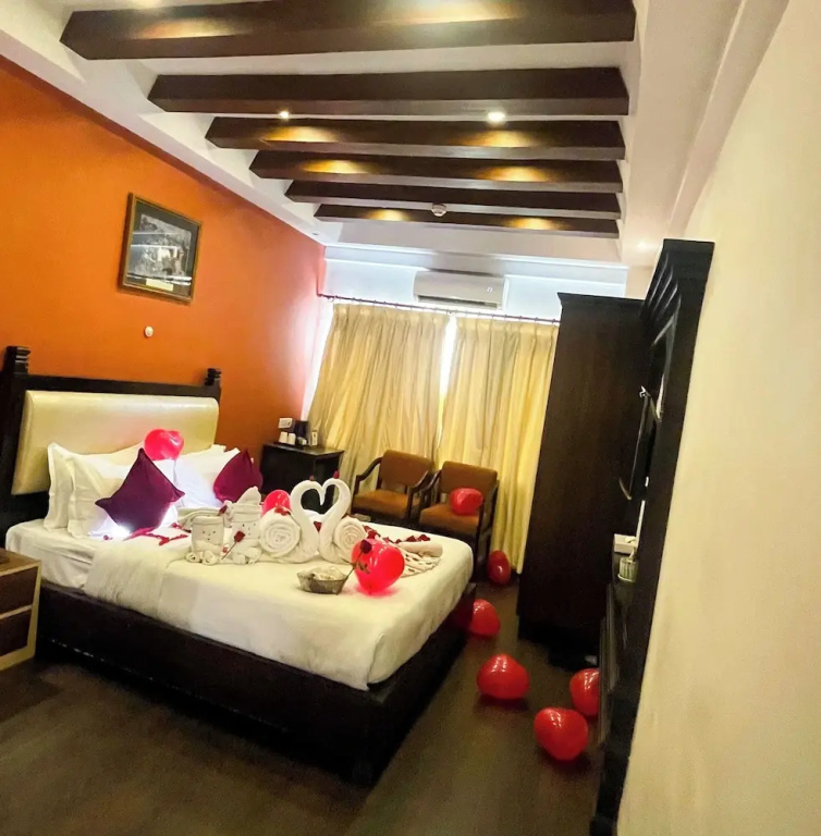 Standard Double room with balcony (full double bed)