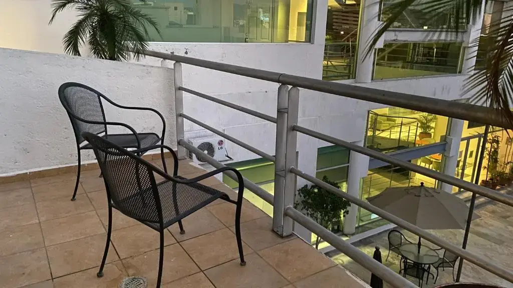 Balcony & Terrace