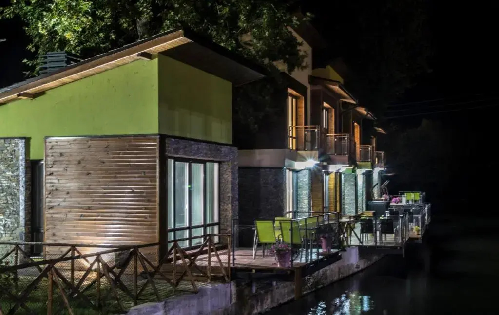 Waterside Houses