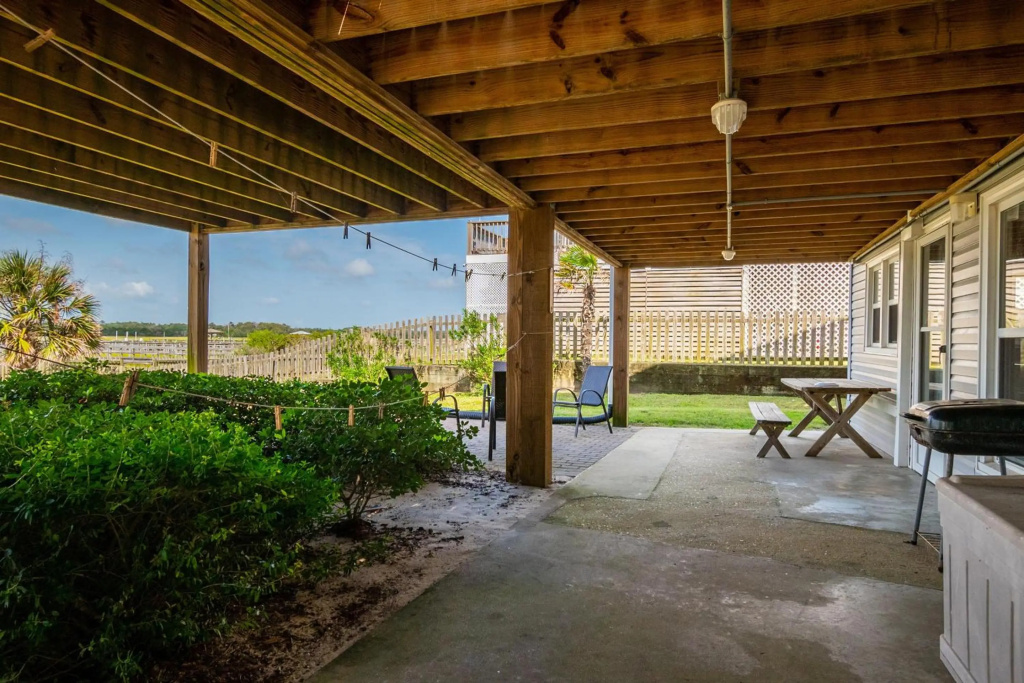 Sound Sleeper by Oak Island Accommodations