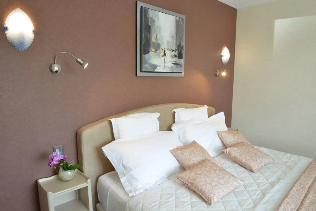 Afficher la photo 6 — Cit'Hotel Logis de Brou