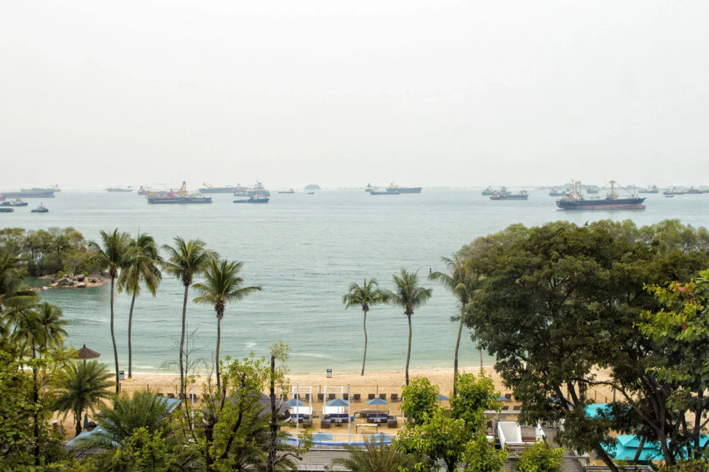 Beach & Waterfront