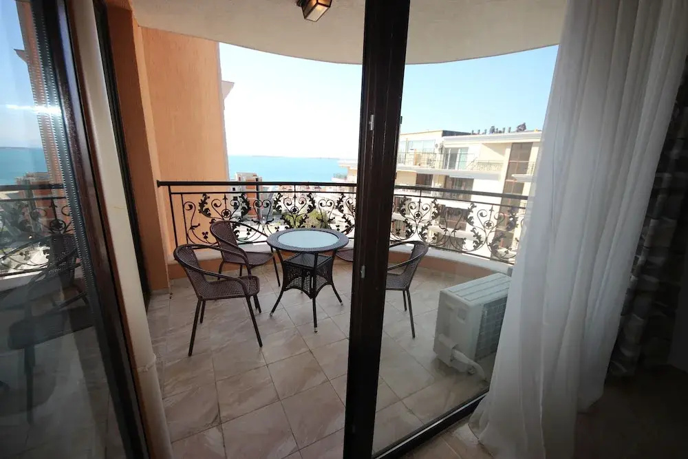 Menada Admiral Apartments