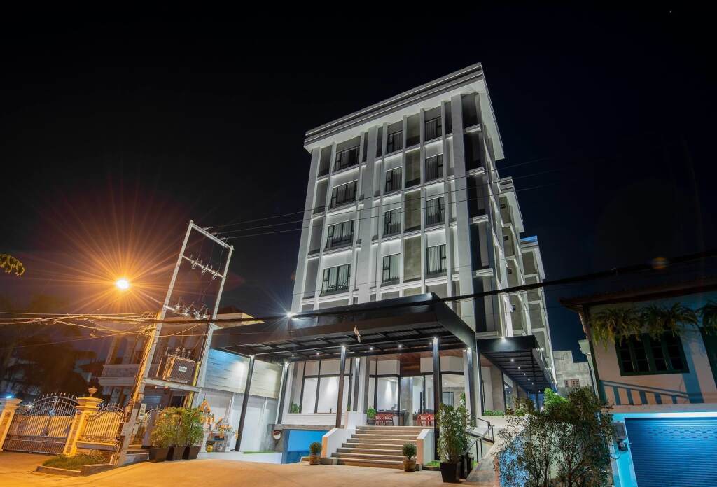 S2 Modern Boutique Hotel