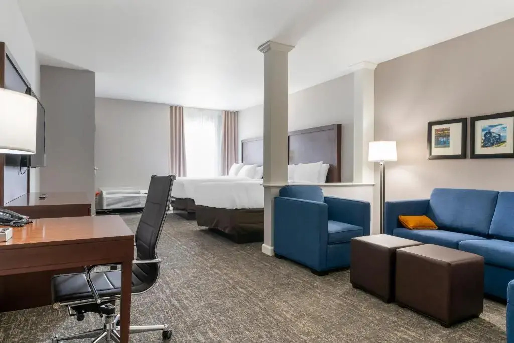 1 Bedroom Quadruple Suite