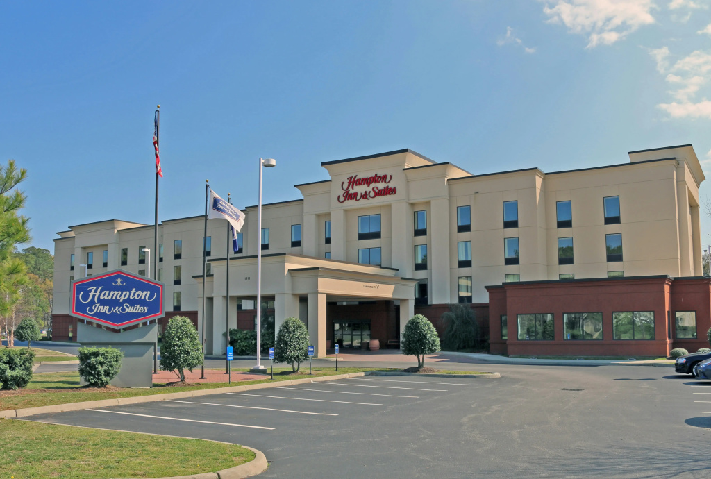 Hampton Inn & Suites Norfolk-Airport
