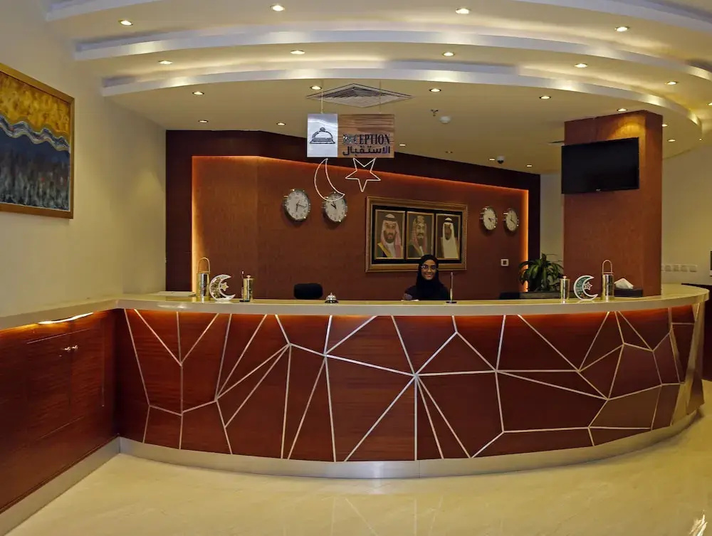 Lobby & Reception