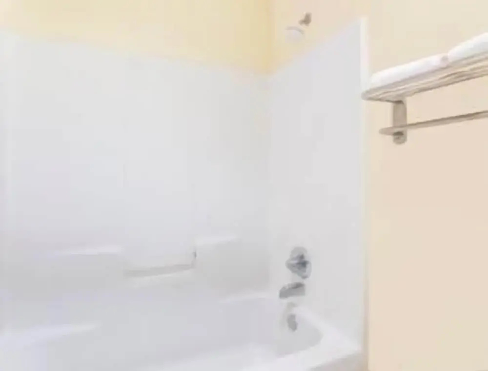 Double Suite (full double bed)