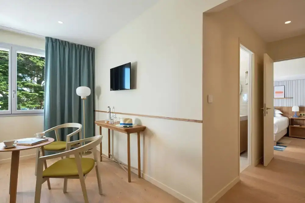 四向四管套房，可俯瞰大海