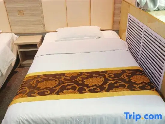 Bed in Dorm (male dorm)