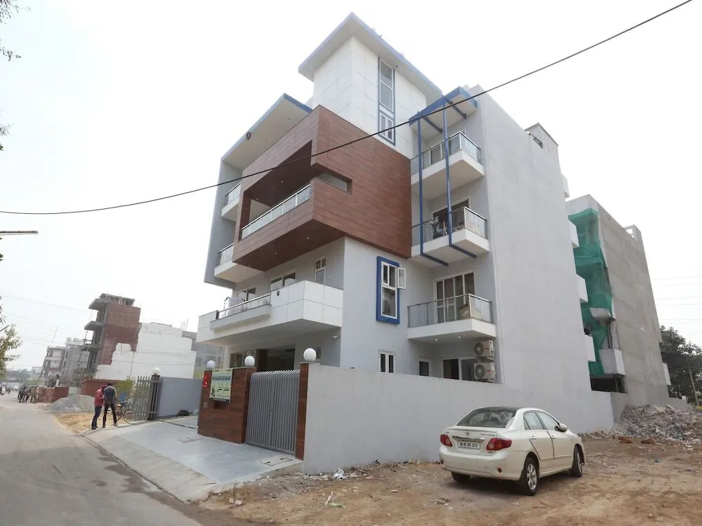 Palm Garden Suites By OYO Rooms