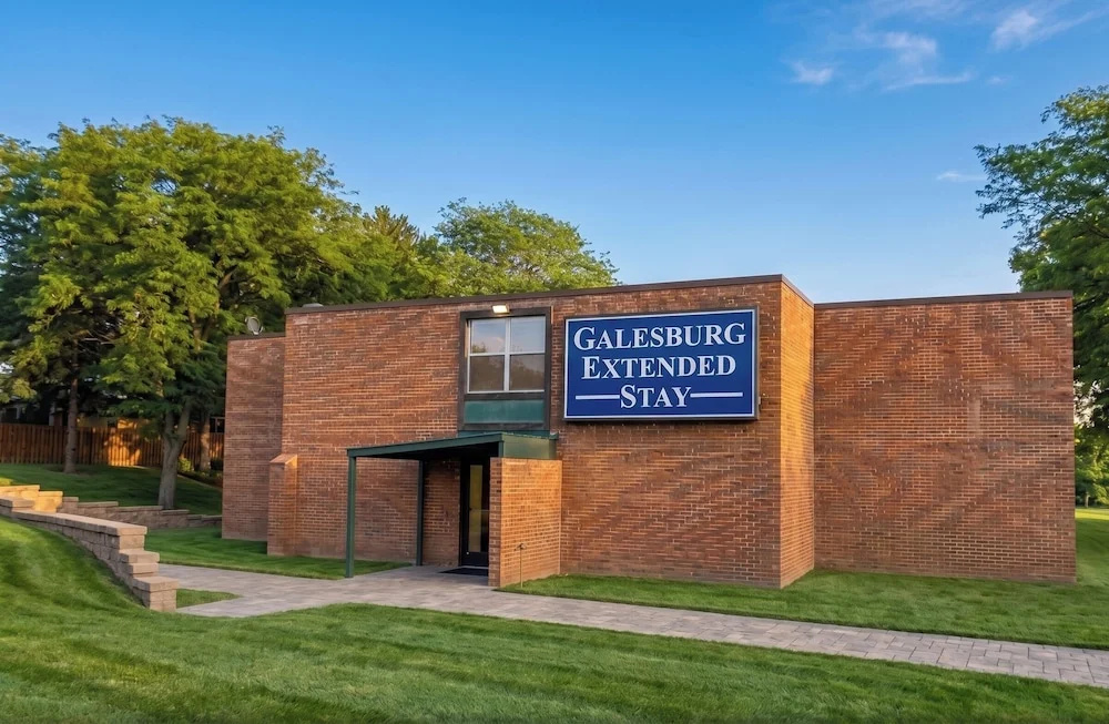 Galesburg Extended Stay I-74 (Newly Renovated)