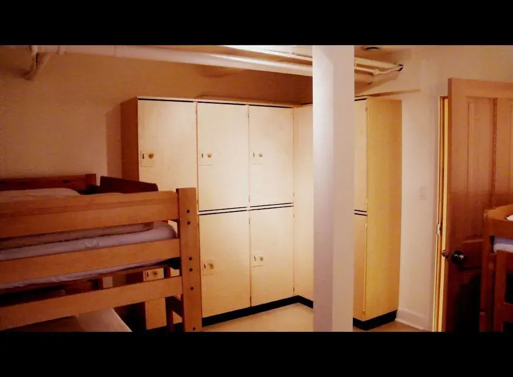 Dancing Bear Inn by null