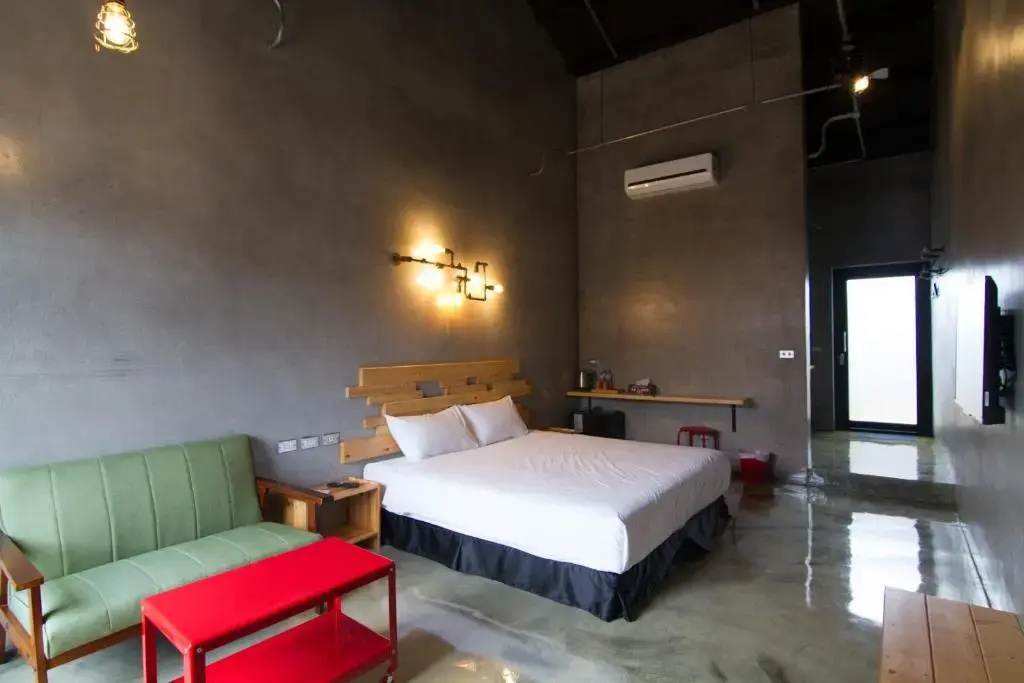 Standard Double room (full double bed)